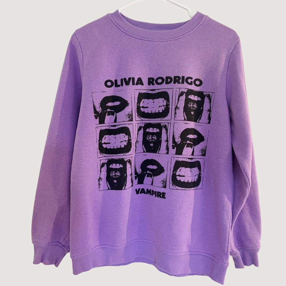 Olivia Rodrigo Vampire Tour Merch Sweatshirt Purple Crewneck Graphic GUTS Size M